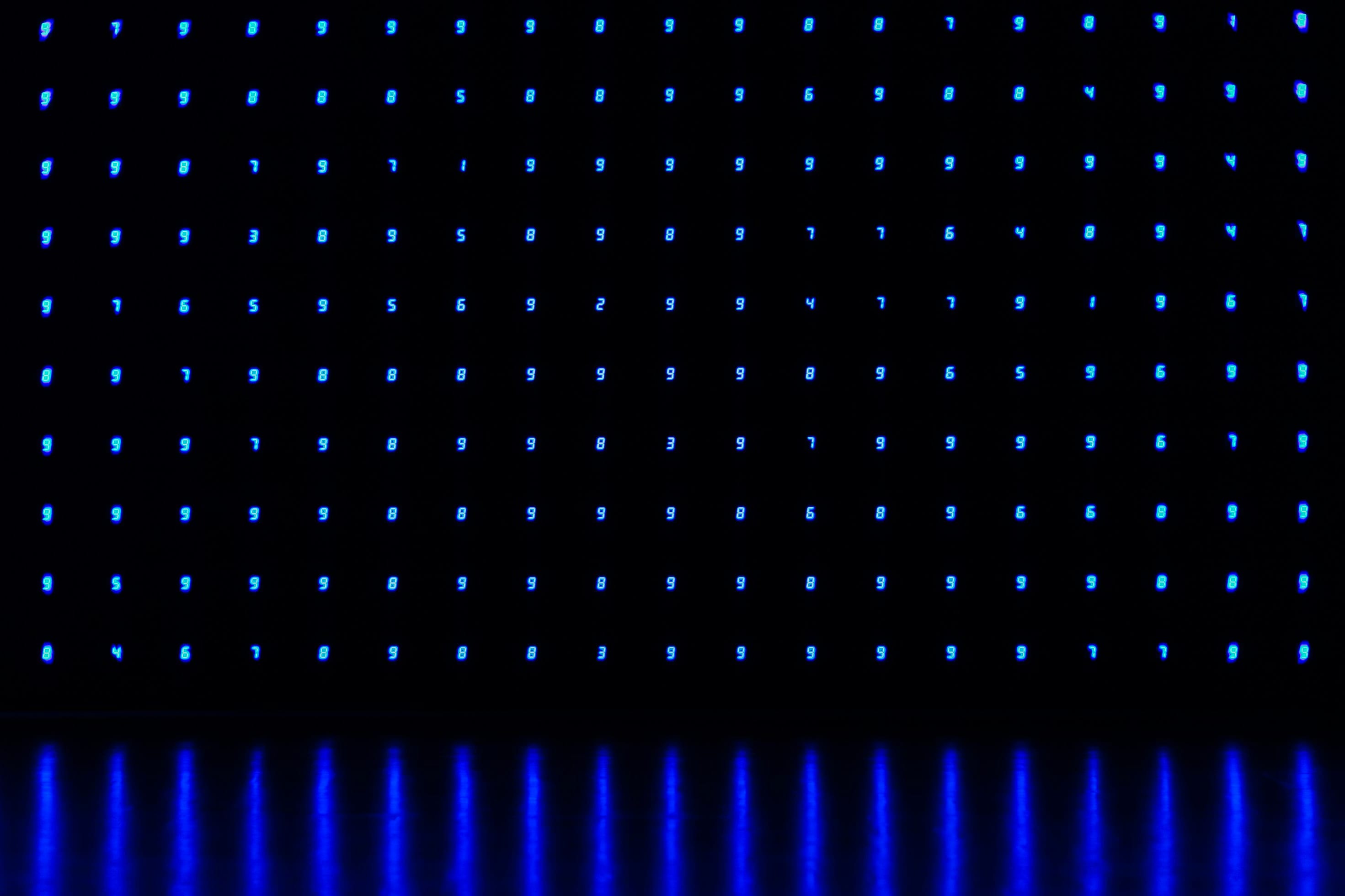 photo 1552185794 de63010ad608